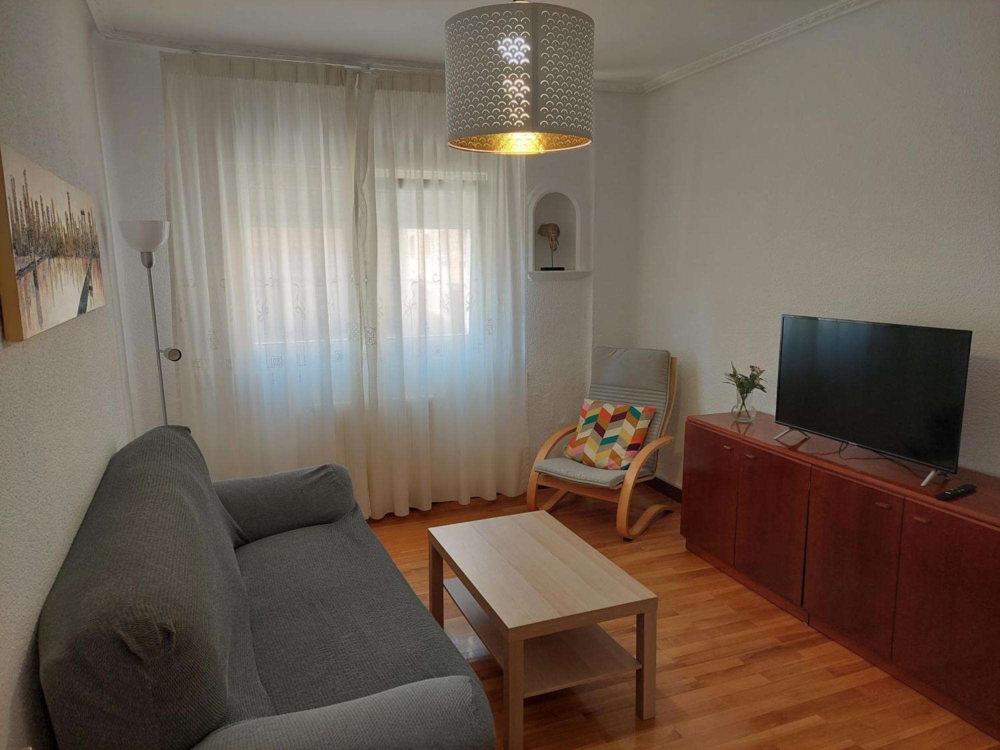 Apartamento Centro De Piso Entero 3 C Tantin